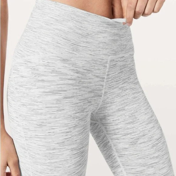 Lululemon sz 6 Train Times 7/8 Pant *25" We Are From Space Ice Grey Alpine White - Picture 3 of 13